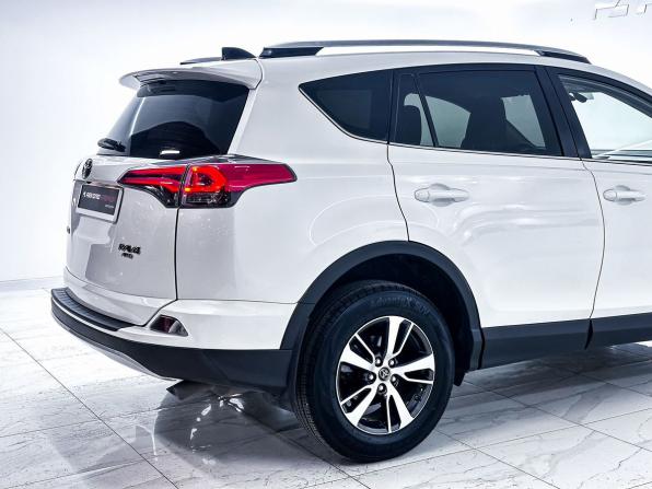 Toyota RAV4 IV (XA40) Рестайлинг с пробегом 2016 года, цена 2 599 000 рублей, 79800 км, внедорожник, Автокод Объявления