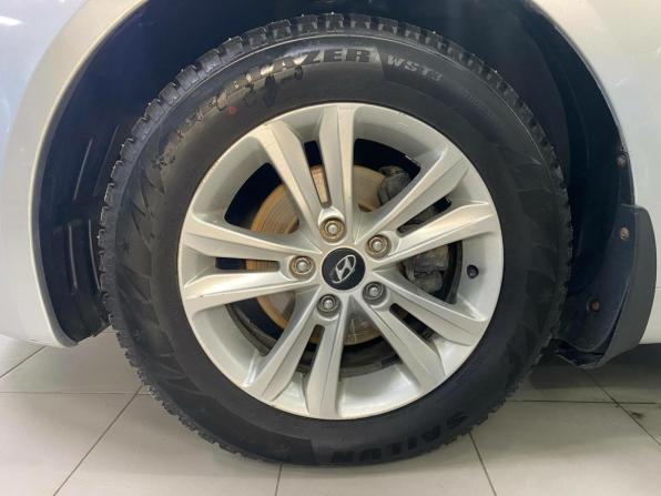Hyundai Sonata VI (YF) с пробегом 2010 года, цена 954 600 рублей, 185691 км, седан, Автокод Объявления