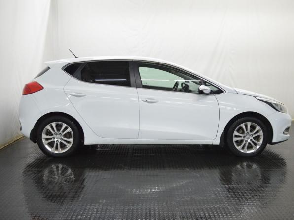 Kia Ceed II с пробегом 2013 года, цена 800 000 рублей, 140382 км, хэтчбек, Автокод Объявления