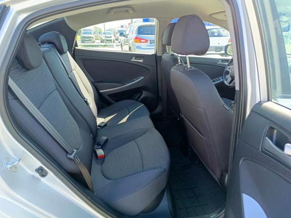 Hyundai Solaris I Рестайлинг с пробегом 2016 года, цена 1 099 995 рублей, 129467 км, седан, Автокод Объявления