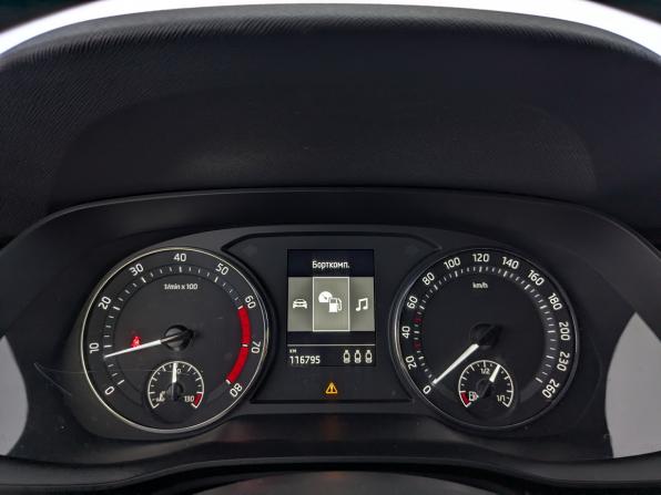 Skoda Octavia IV (A8) с пробегом 2021 года, цена 2 025 000 рублей, 116784 км, лифтбек, Автокод Объявления