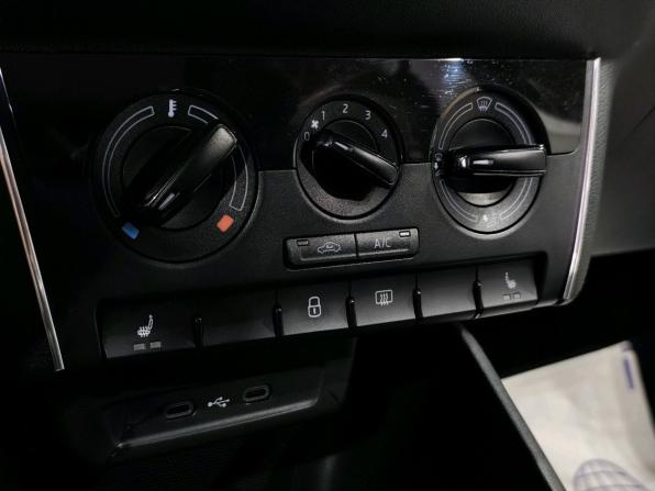 Skoda Rapid II с пробегом 2021 года, цена 1 630 000 рублей, 25411 км, лифтбек, Автокод Объявления