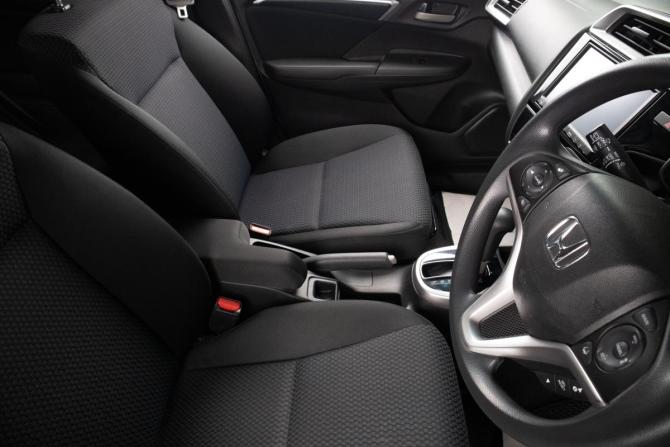 Honda Fit III Рестайлинг с пробегом 2019 года, цена 1 299 000 рублей, 65503 км, хэтчбек, Автокод Объявления