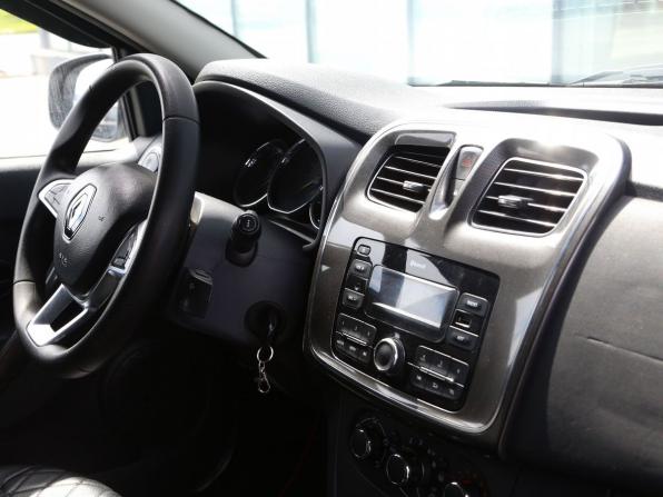 Renault Sandero II Рестайлинг с пробегом 2019 года, цена 930 000 рублей, 92590 км, хэтчбек, Автокод Объявления