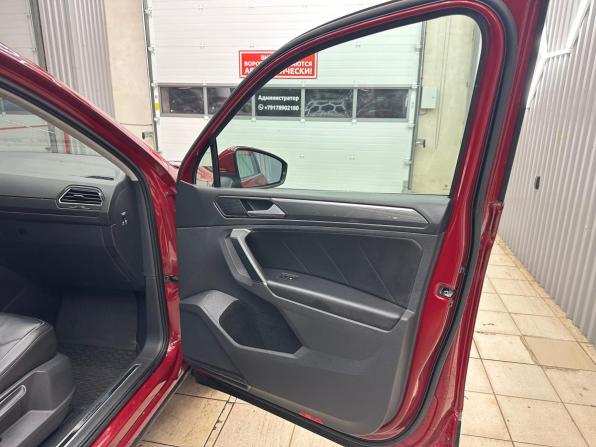 Volkswagen Tiguan II с пробегом 2017 года, цена 2 253 000 рублей, 196666 км, внедорожник, Автокод Объявления