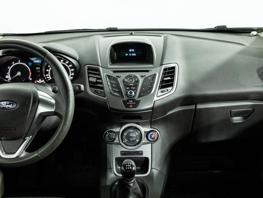 Ford Fiesta Mk6 Рестайлинг Санкт-Петербург  - изображение 14