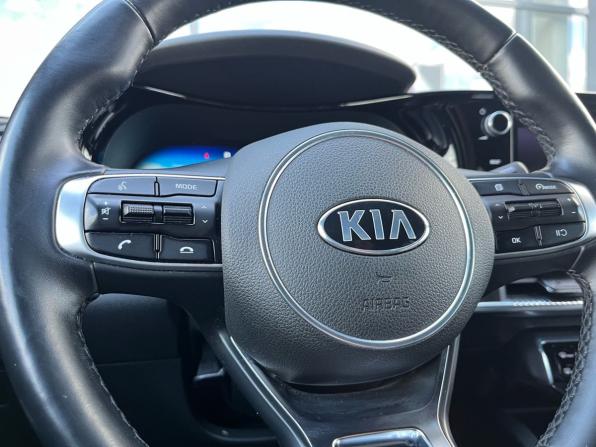 Kia K5 III с пробегом 2021 года, цена 2 730 000 рублей, 62600 км, седан, Автокод Объявления