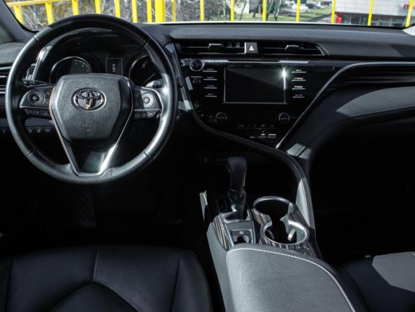 Toyota Camry VIII (XV70) с пробегом 2019 года, цена 2 710 000 рублей, 115000 км, седан, Автокод Объявления