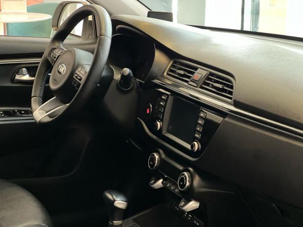 Kia Rio IV с пробегом 2018 года, цена 1 649 000 рублей, 50812 км, хэтчбек, Автокод Объявления