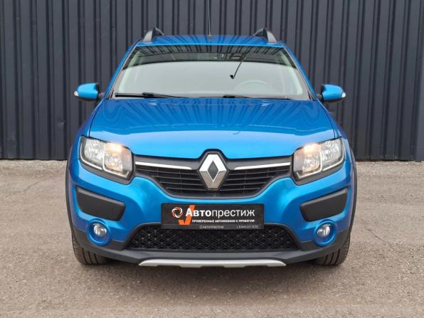 Renault Sandero II с пробегом 2017 года, цена 980 000 рублей, 125800 км, хэтчбек, Автокод Объявления