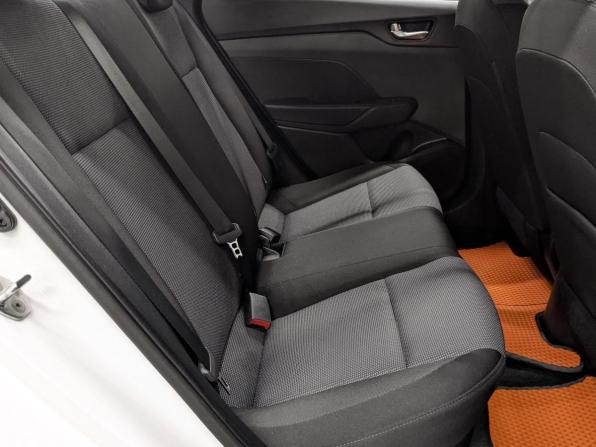 Hyundai Solaris II Рестайлинг с пробегом 2022 года, цена 1 699 000 рублей, 72047 км, седан, Автокод Объявления