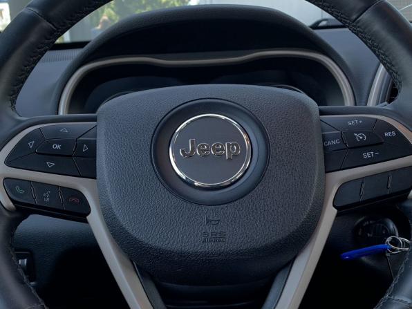 Jeep Cherokee V (KL) с пробегом 2014 года, цена 1 429 000 рублей, 169240 км, внедорожник, Автокод Объявления