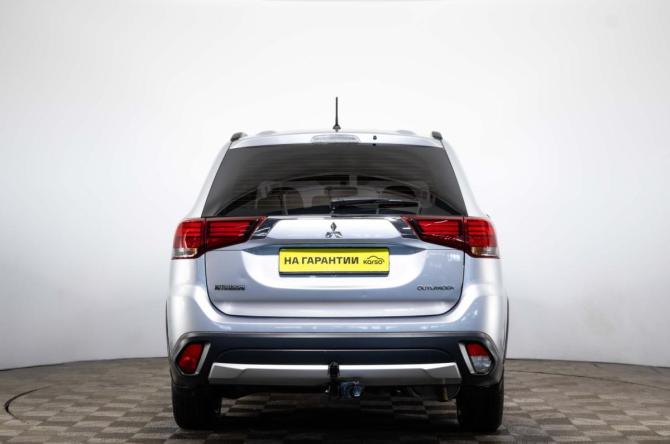 Mitsubishi Outlander III Рестайлинг 2 с пробегом 2016 года, цена 1 459 000 рублей, 232000 км, внедорожник, Автокод Объявления