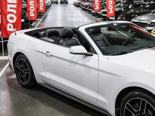 Ford Mustang VI Рестайлинг с пробегом 2021 года, цена 2 750 000 рублей, 118918 км, кабриолет, Автокод Объявления