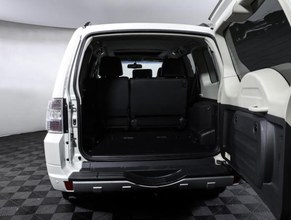 Mitsubishi Pajero IV Рестайлинг 2 с пробегом 2021 года, цена 3 534 000 рублей, 59947 км, внедорожник, Автокод Объявления