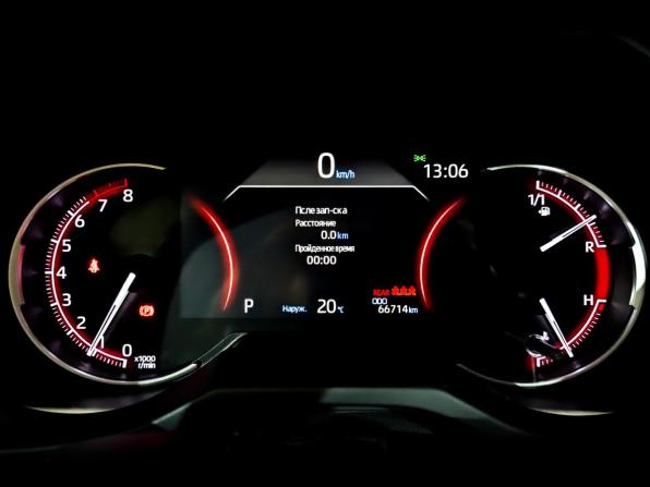 Toyota RAV4 V (XA50) с пробегом 2020 года, цена 3 290 000 рублей, 66712 км, внедорожник, Автокод Объявления