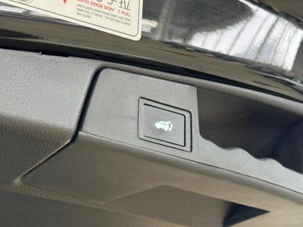 Toyota RAV4 V (XA50) с пробегом 2025 года, цена 4 140 000 рублей, 85 км, внедорожник, Автокод Объявления