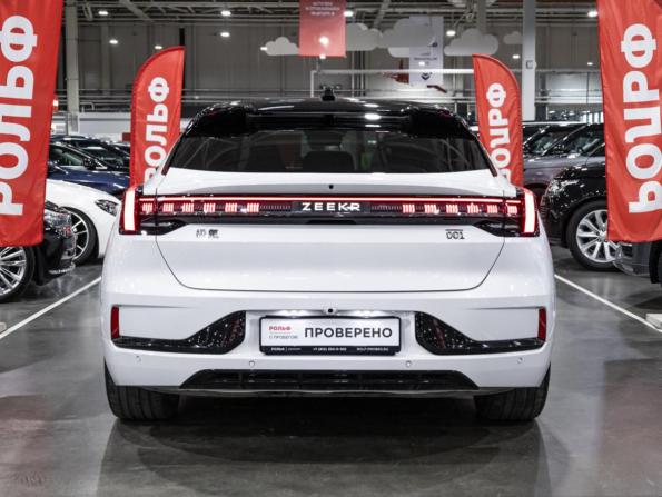 Zeekr 001 I с пробегом 2023 года, цена 4 397 680 рублей, 31369 км, лифтбек, Автокод Объявления