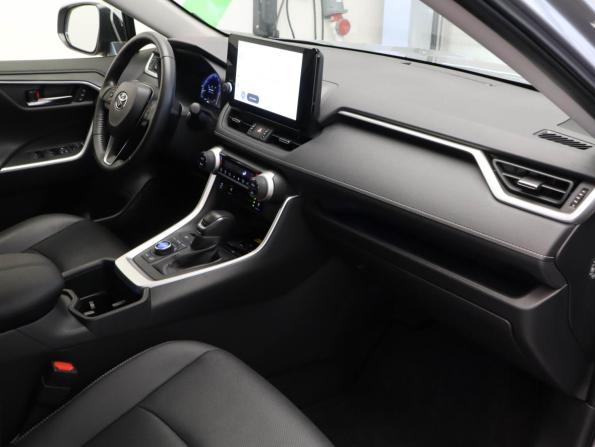 Toyota RAV4 V (XA50) с пробегом 2024 года, цена 4 075 000 рублей, 6926 км, внедорожник, Автокод Объявления