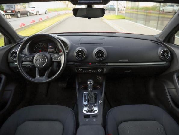 Audi A3 III (8V) Рестайлинг с пробегом 2019 года, цена 1 999 000 рублей, 97384 км, седан, Автокод Объявления