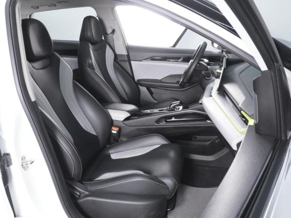 Geely Coolray I Рестайлинг с пробегом 2023 года, цена 2 080 000 рублей, 45714 км, внедорожник, Автокод Объявления