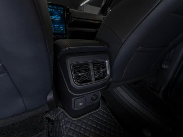 Ford Ranger T6.2 с пробегом 2025 года, цена 7 050 000 рублей, 340 км, пикап, Автокод Объявления