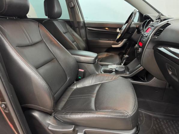 Kia Sorento II с пробегом 2010 года, цена 1 350 000 рублей, 178150 км, внедорожник, Автокод Объявления