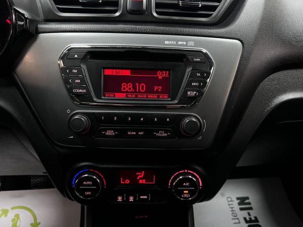 Kia Rio III с пробегом 2015 года, цена 1 045 000 рублей, 139863 км, седан, Автокод Объявления