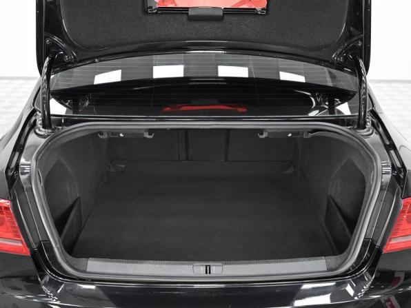 Volkswagen Passat B7 с пробегом 2013 года, цена 1 099 000 рублей, 124577 км, седан, Автокод Объявления