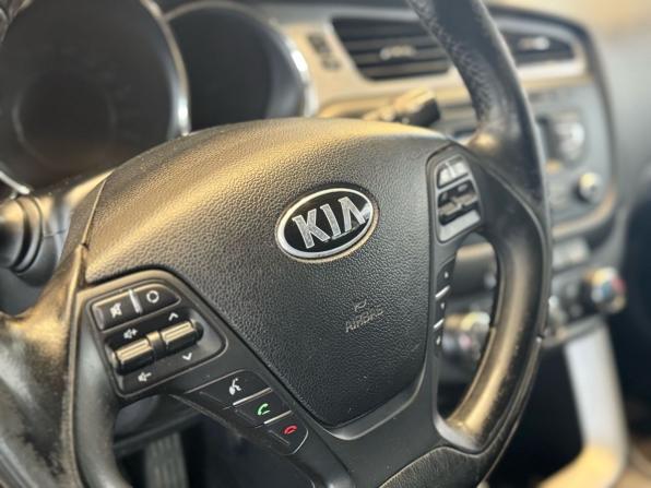 Kia Ceed II с пробегом 2013 года, цена 899 999 рублей, 188986 км, хэтчбек, Автокод Объявления