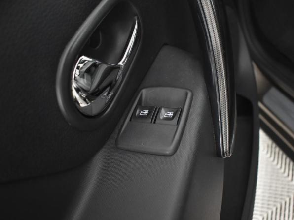 Renault Sandero II Рестайлинг с пробегом 2019 года, цена 1 210 000 рублей, 57936 км, хэтчбек, Автокод Объявления