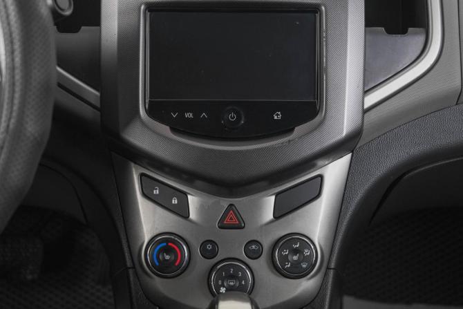 Chevrolet Aveo II с пробегом 2013 года, цена 629 000 рублей, 141900 км, седан, Автокод Объявления