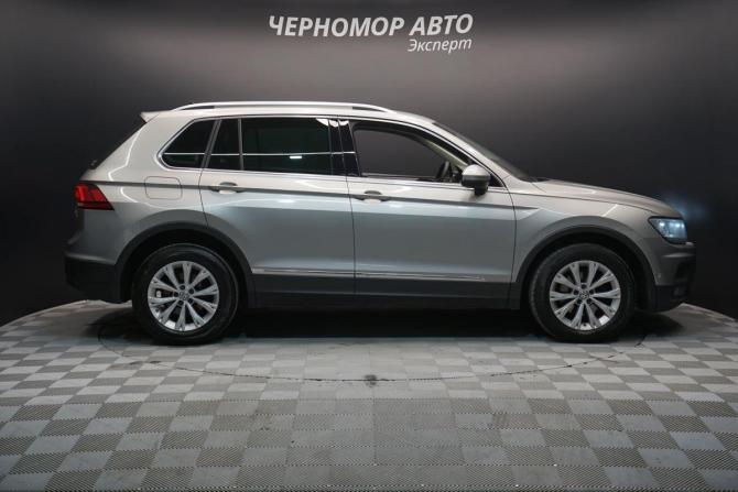 Volkswagen Tiguan II с пробегом 2017 года, цена 2 655 000 рублей, 151600 км, внедорожник, Автокод Объявления