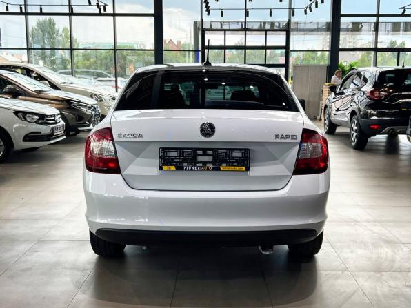 Skoda Rapid I Рестайлинг с пробегом 2019 года, цена 1 290 000 рублей, 130356 км, лифтбек, Автокод Объявления