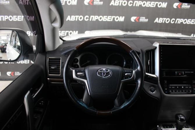 Toyota Land Cruiser 200 Series Рестайлинг 2 с пробегом 2016 года, цена 6 388 000 рублей, 121000 км, внедорожник, Автокод Объявления