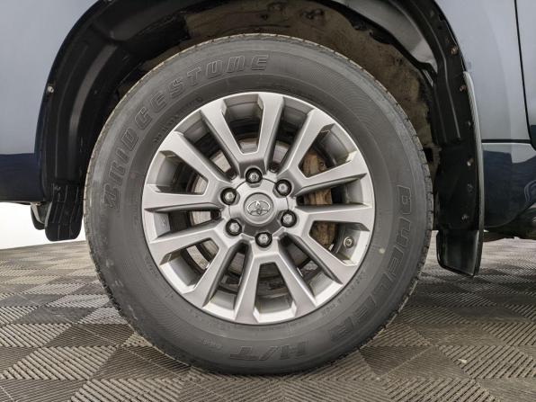 Toyota Land Cruiser Prado 150 Series Рестайлинг 2 с пробегом 2018 года, цена 4 605 000 рублей, 135589 км, внедорожник, Автокод Объявления