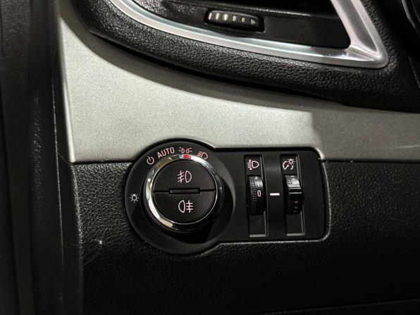 Opel Mokka I с пробегом 2014 года, цена 1 149 000 рублей, 129782 км, внедорожник, Автокод Объявления