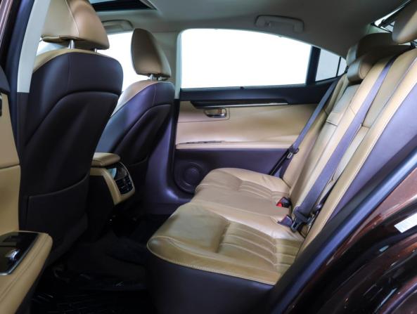 Lexus ES VI Рестайлинг с пробегом 2017 года, цена 2 890 000 рублей, 128941 км, седан, Автокод Объявления