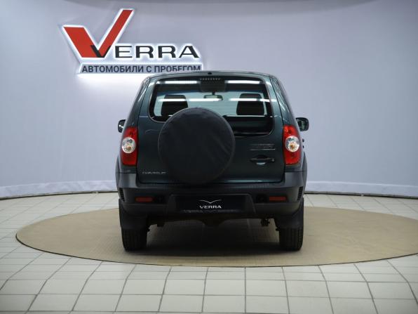 Chevrolet Niva I Рестайлинг с пробегом 2018 года, цена 710 000 рублей, 93533 км, внедорожник, Автокод Объявления
