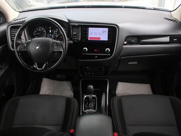 Mitsubishi Outlander III Рестайлинг 3 с пробегом 2020 года, цена 2 200 000 рублей, 68733 км, внедорожник, Автокод Объявления