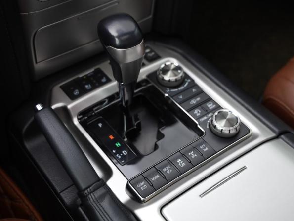 Toyota Land Cruiser 200 Series Рестайлинг 2 с пробегом 2020 года, цена 6 920 100 рублей, 192005 км, внедорожник, Автокод Объявления