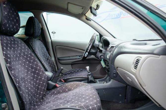 Nissan Almera II (N16) с пробегом 2001 года, цена 190 000 рублей, 286000 км, седан, Автокод Объявления