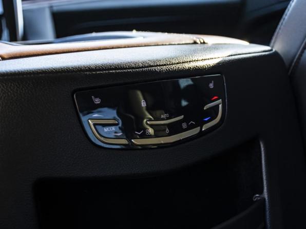 Cadillac Escalade IV с пробегом 2018 года, цена 4 599 000 рублей, 163807 км, внедорожник, Автокод Объявления