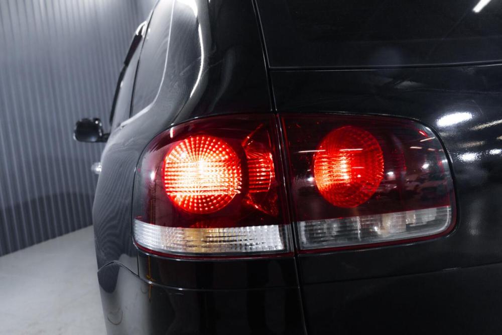 Volkswagen Touareg I Рестайлинг Тюмень  - изображение 9