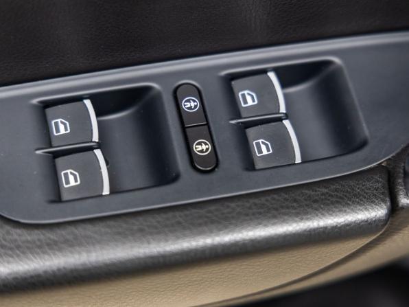 Volkswagen Touareg II Рестайлинг с пробегом 2015 года, цена 3 098 000 рублей, 169678 км, внедорожник, Автокод Объявления