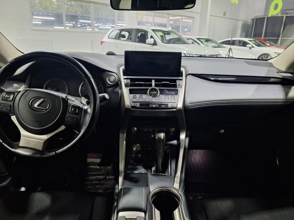 Lexus NX I Рестайлинг с пробегом 2020 года, цена 3 599 000 рублей, 64424 км, внедорожник, Автокод Объявления