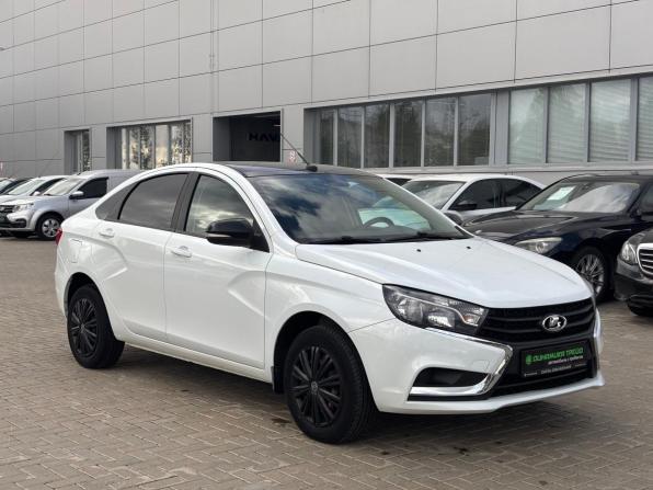 Lada (ВАЗ) Vesta I с пробегом 2021 года, цена 990 000 рублей, 81161 км, седан, Автокод Объявления