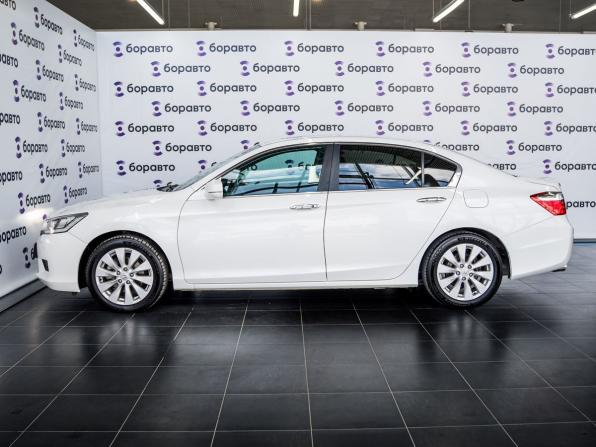 Honda Accord IX с пробегом 2013 года, цена 2 080 000 рублей, 77626 км, седан, Автокод Объявления