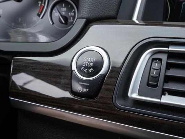 BMW 7 серии V (F01/F02/F04) Рестайлинг с пробегом 2014 года, цена 2 052 000 рублей, 223136 км, седан, Автокод Объявления