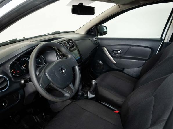 Renault Logan II с пробегом 2017 года, цена 498 000 рублей, 406000 км, седан, Автокод Объявления